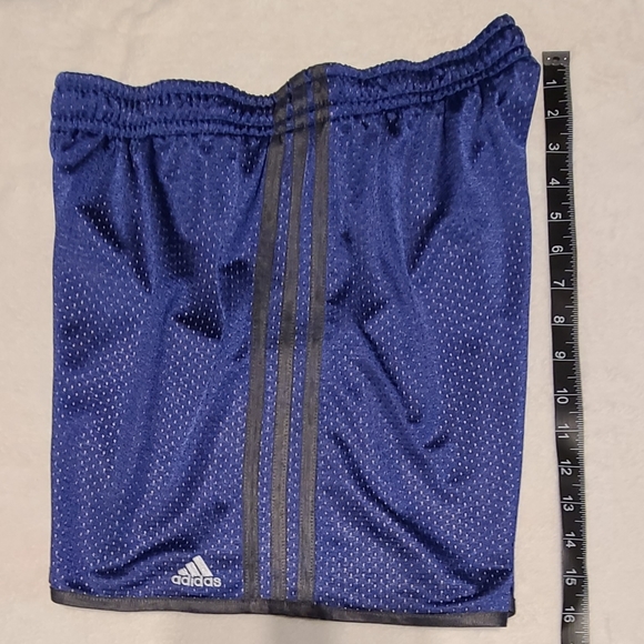 ADIDAS Shorts - Picture 4 of 6